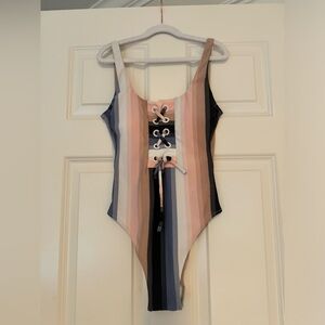 WOMENS size 6 Gottex stripe swimsuit